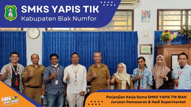 Perjanjian Kerja sama SMK Yapis dengan Hadi Supermarket