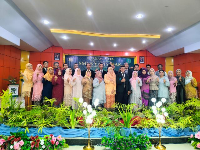 Pelepasan Siswa/Siswi SMK Yapis Biak Tahun Ajaran 2021/2022