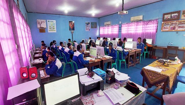 PENINGKATAN DAYA SAING LULUSAN SMK DI ERA NEW NORMAL  MELALUI SERTIFIKASI INTERNASIONAL TOEIC
