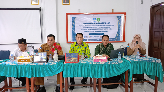 SMKS Yapis TIK Biak, Gelar Workshop Pengembangan Kewirausahaan